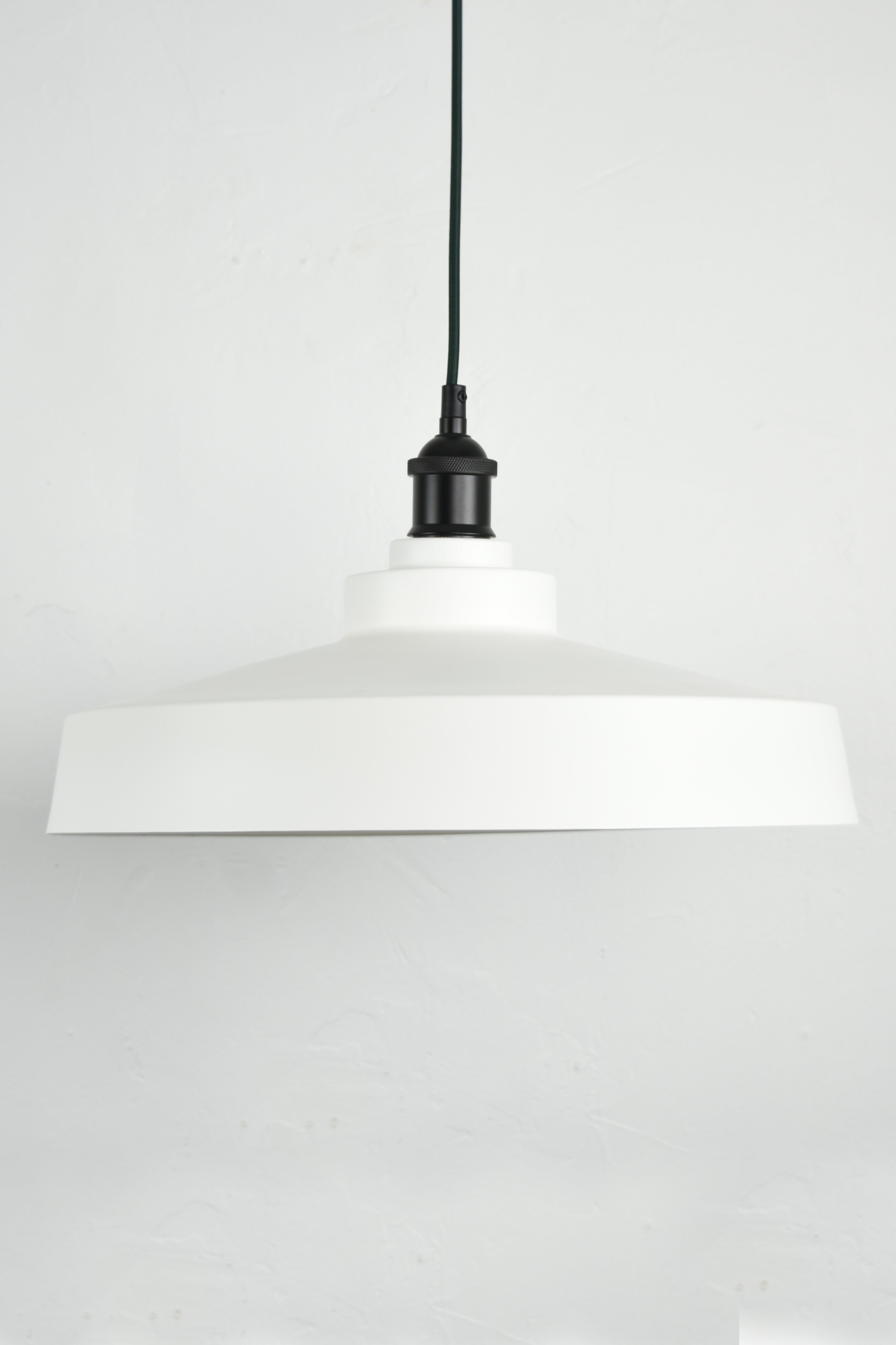 Industrial Shade Pendant: White 16"
