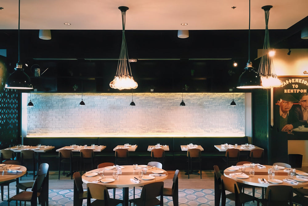 14 Cluster Restaurant Dining