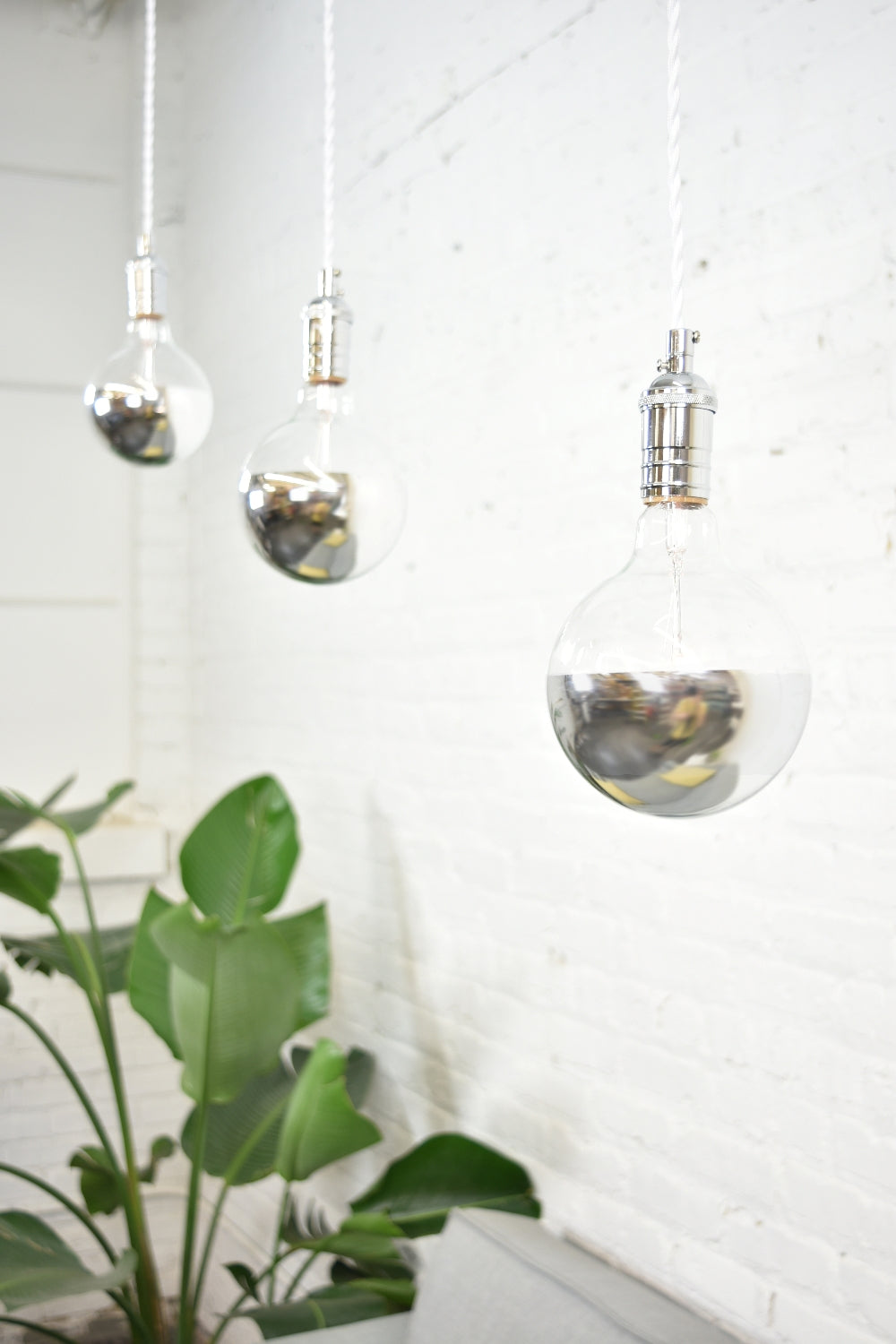 Bulb: LED Chrome Dipped 5" Globe